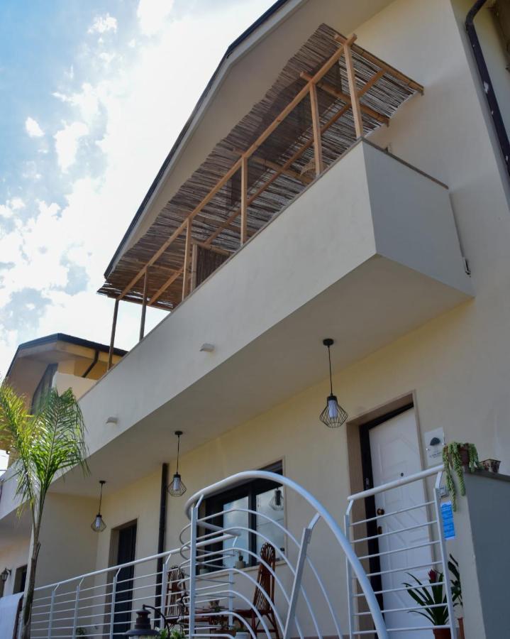 La Ceiba Speciosa Bed & Breakfast Capaccio Exterior photo